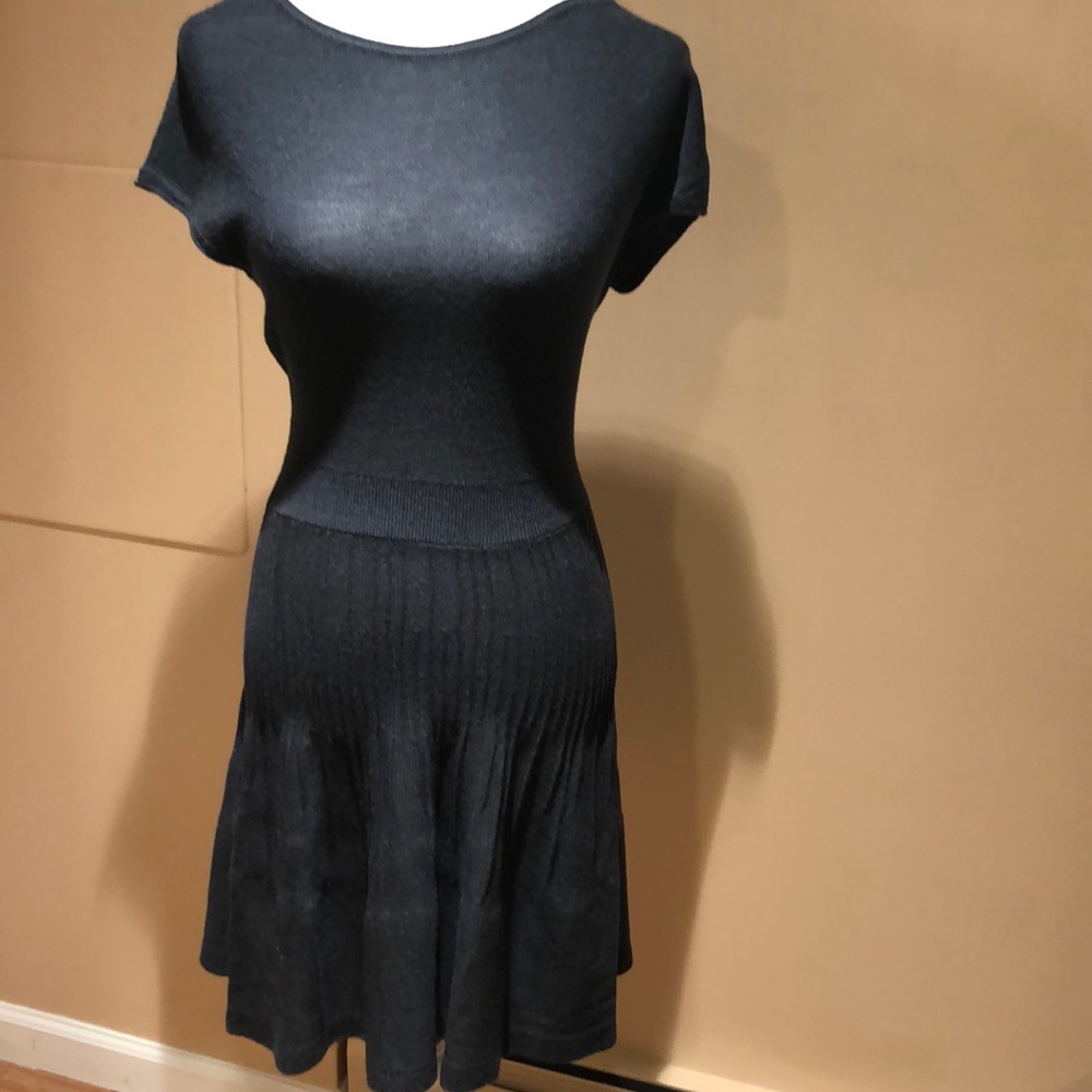 AT Loft cap sleeved sweater dress . Size small . Perfect condition.